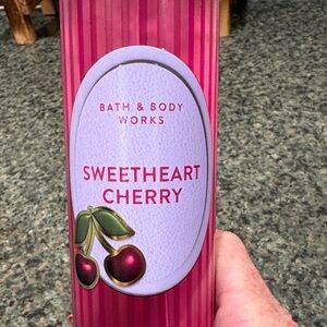 Nwt “Sweetheart Cherry 🍒 “ 8 Fl Oz bottle of body spray from Bath & Bodyworks..